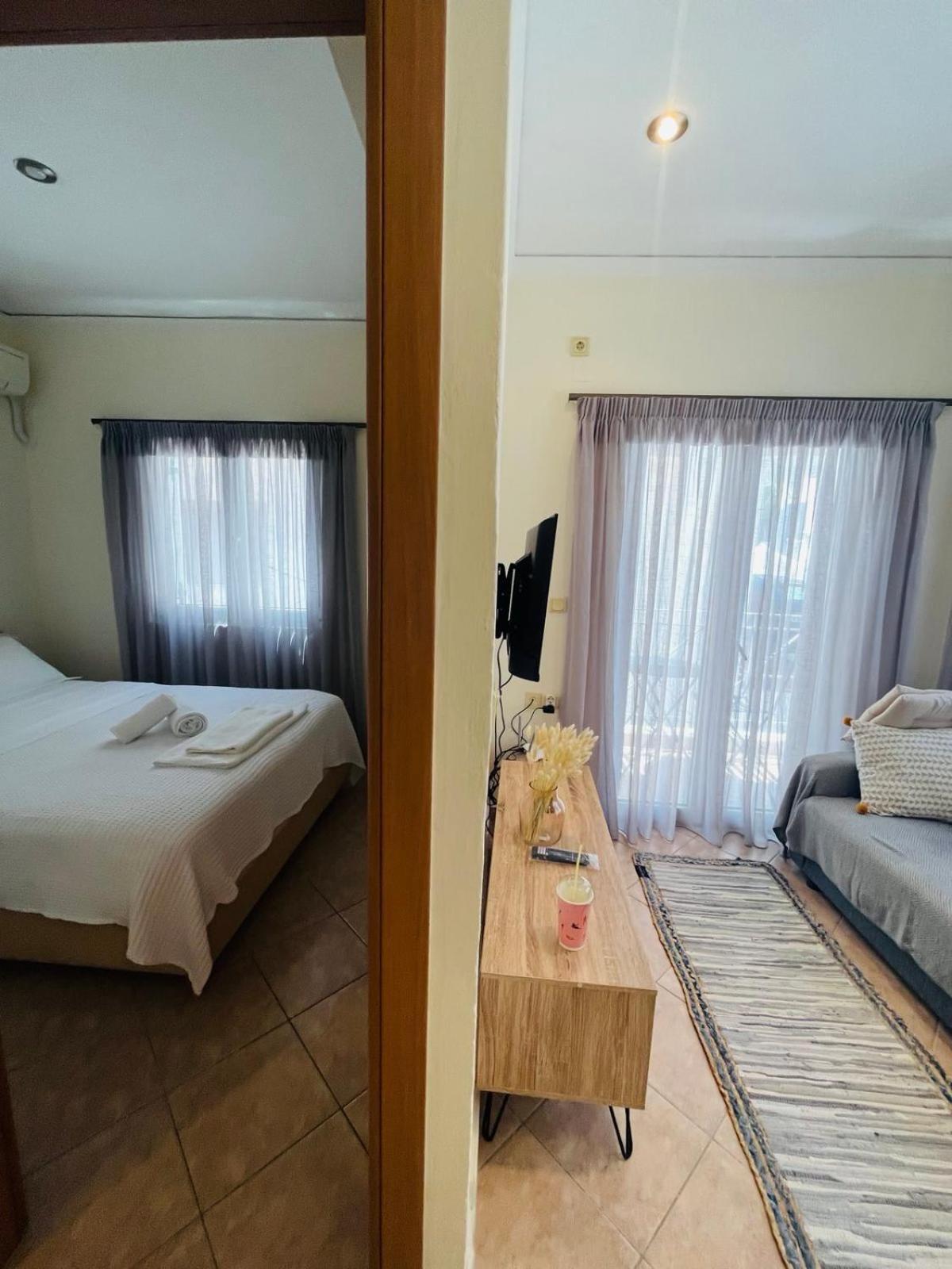 Ammoudeli Apartments Plomari Bagian luar foto